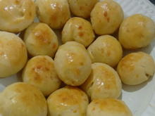 Pãezinhos de queijo sem polvilho