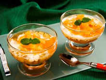 Gelatina de abacaxi com cottage