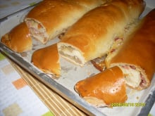 Pão recheado de frios