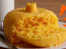 Esse jeito de fazer cuscuz é muito mais fácil: não precisa de cuscuzeira e pode ser doce ou salgado!