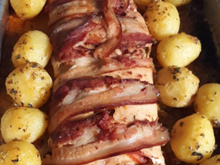 Rocambole de frango com bacon