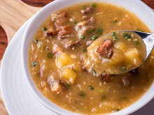Sopa de mandioquinha com carne: uma janta quentinha e cheia de sabor para espantar o frio