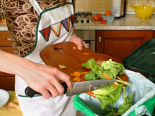 Lixeira na pia da cozinha: por que você não deve ter