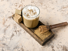 Adeus café: o novo chá repleto de benefícios que está desbancando o rei do café da manhã no Japão