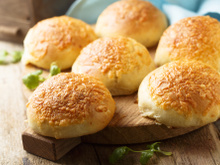Pãezinhos recheados com creme de queijo