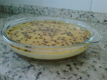 Torta mousse de maracujá com ganache de chocolate