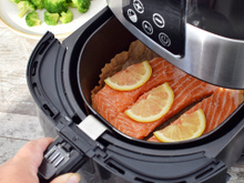 Lombo de salmão festivo: fica pronto em 12 minutos na air fryer, interior macio e suculento