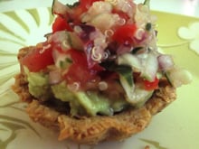 Tortinha de grão-de-bico e guacamole