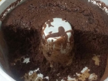 Bolo de chocolate simples e fofo
