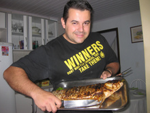 Pacu recheado com farofa molhada