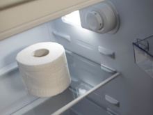 Já testou colocar um rolo de papel higiênico na geladeira? O resultado é surpreendente!