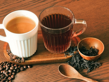 Por que o café te deixa agitado e o chá mais focado? Entenda como a cafeína age de forma diferente nas duas bebidas