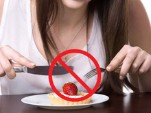 "É pra isso que existe um cabo": esse é o jeito certo de segurar o talher à mesa