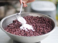 Eu testei bicarbonato no feijão e descobri o que realmente acontece com os grãos