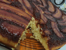 Torta caramelizada de banana