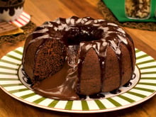 Só segui a receita do TudoGostoso: fiz esse bolo vulcão de chocolate e a minha família achou que era de confeitaria chique