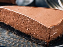 Nem gelatina, nem amido: receita de torta de chocolate de liquidificador muito cremosa que não vai ao forno