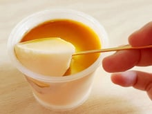 Pudim sem açúcar e muita proteína com sabor igual ao tradicional: receita com só 5 ingredientes cabe em qualquer dieta e é perfeita para sobremesa ou lanche