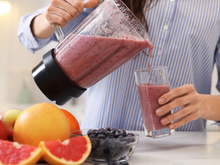 Quem tem diabetes pode tomar suco de frutas? O truque dos nutricionistas para reduzir o impacto da bebida na glicemia