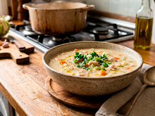 Pouca gente sabe, mas esse vegetal barato pode deixar sua sopa muito mais cremosa sem precisar de creme de leite
