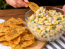 Crostini de tapioca com molho de milho mexicano: uma combinação irresistível para servir como aperitivo ou entrada!