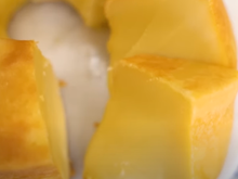 Bolo de leite de liquidificador é uma receita fácil com gostinho de infância que apesar de simples surpreende com sua textura de pudim