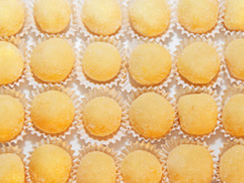 Docinho de leite em pó recheado com chocolate: como fazer