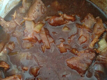 Carne acebolada chinesa