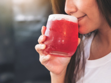 Mais poderoso que creme antirrugas: suco rejuvenescedor previne o envelhecimento precoce e deixa sua pele mais bonita e saudável