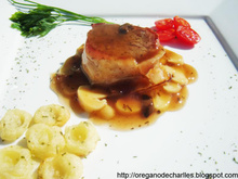 Medalhão ao molho madeira e flor de batatas