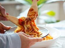 Chega de fazer macarrão para uma semana quando você só quer comê-lo no jantar: faça isso para acertar na quantidade por pessoa