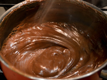 Testado e aprovado! Brigadeiro com requeijão é a receita diferente do momento que você vai amar