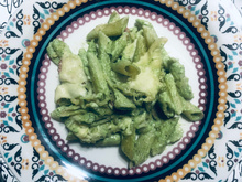 Macarrão ao molho de espinafre