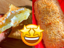 Acabei de tirar do forno e ficou maravilhoso: pão de batata SEM FARINHA, OVO ou LEITE na massa; fiz com recheio cremoso de queijo