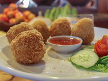 Bolinho de pão com carne moída