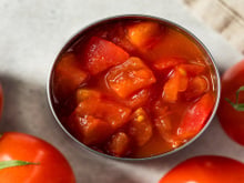 Tomates em lata ou frescos? Por que os cardiologistas secretamente escolhem a lata no supermercado?