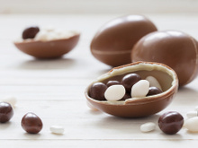 Ovo de Páscoa preto e branco: receita fácil e deliciosa