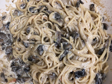 Macarrão com molho de cogumelos