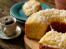 35 receitas de bolo simples pra variar no lanche o ano todo: tem fubá, cenoura, chocolate e sabores surpreendentes