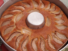 Bolo de pera fácil e gostoso