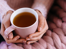 Por que bebidas quentes espantam o frio? Entenda o que acontece no corpo