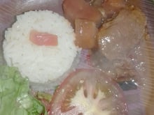 Carne de panela com molho de cerveja e aipim