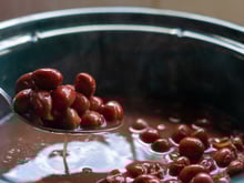 Adeus gases e feijão de molho: pesquisadores da Embrapa revolucionam o consumo de feijão no Brasil com técnica inovadora