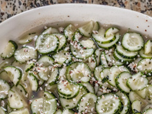 Sunomono Simples (salada de pepino japonês)