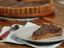 Torta de amendoim, caramelo e chocolate 