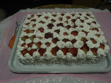 Bolo de merengue de morango