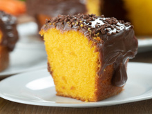 Receita de bolo de cenoura sem óleo: rápido, macio e perfeito para o lanche