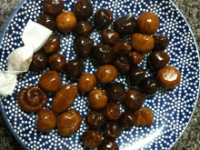 Bala de mel com gengibre