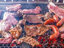 Os chefs concordam: "O bife mais suculento não precisa de mais sal, mas sim de respeitar o tempo de repouso”