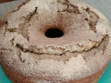 Bolo de banana no liquidificador fica pronto em 30 minutos e é a receita perfeita para comer com cafezinho!